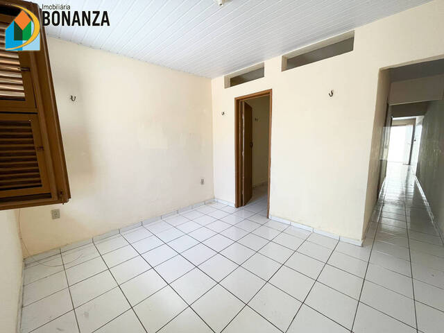 #1244 - Casa para Locação em Fortaleza - CE - 2