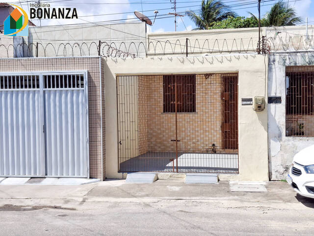 #1244 - Casa para Locação em Fortaleza - CE - 1