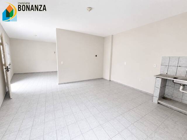#1322 - Casa para Locação em Fortaleza - CE