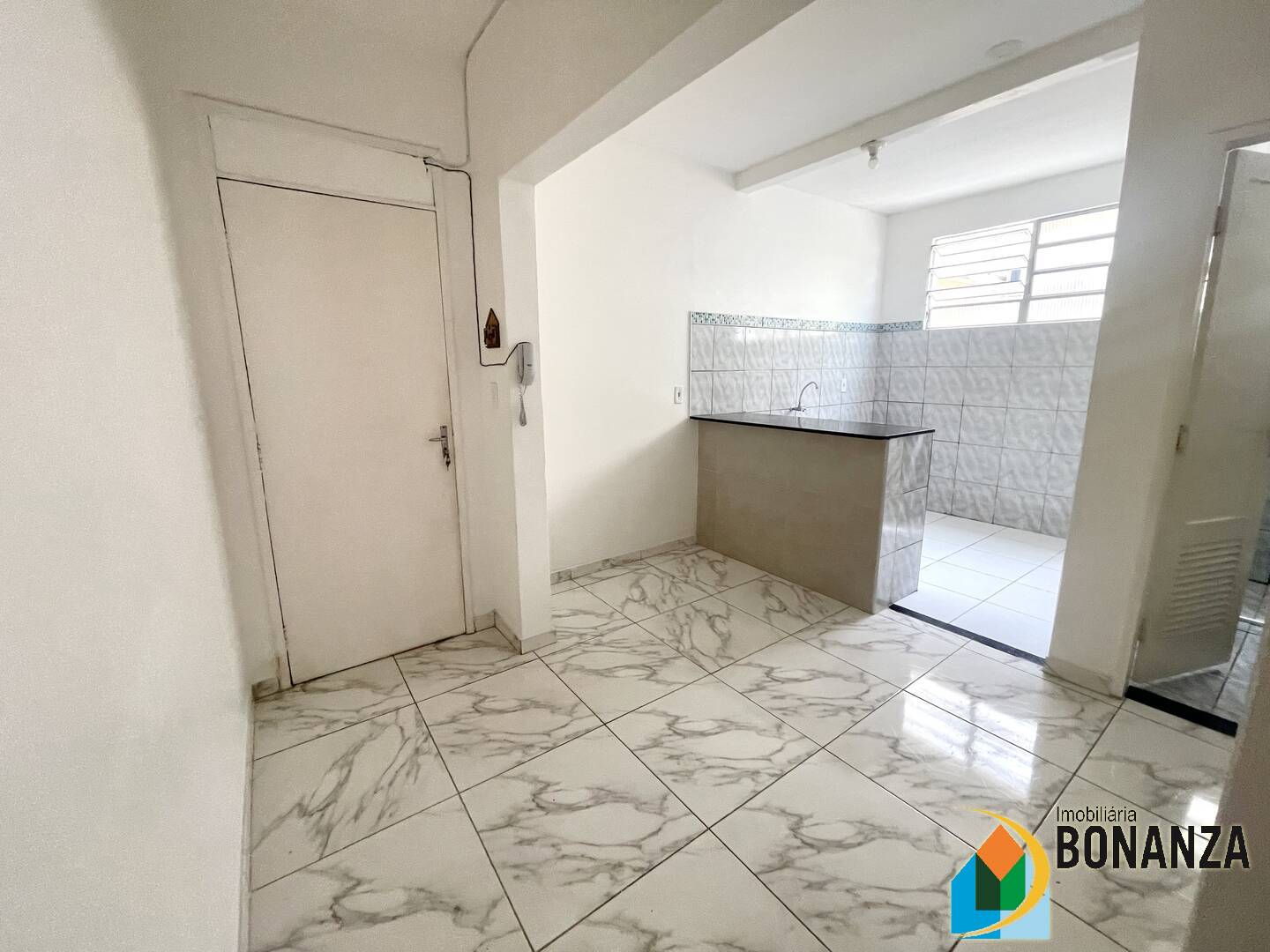 Apartamento para alugar com 2 quartos, 38m² - Foto 9