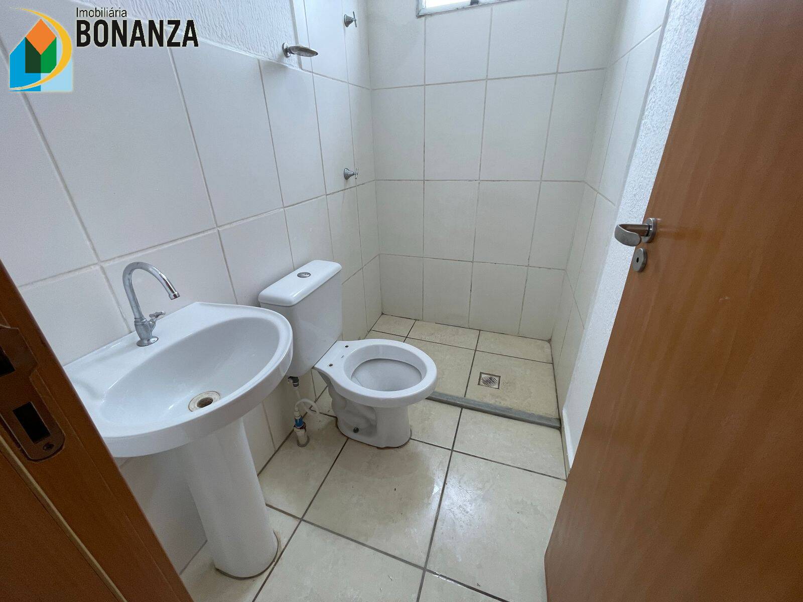 Apartamento para alugar com 2 quartos, 42m² - Foto 12