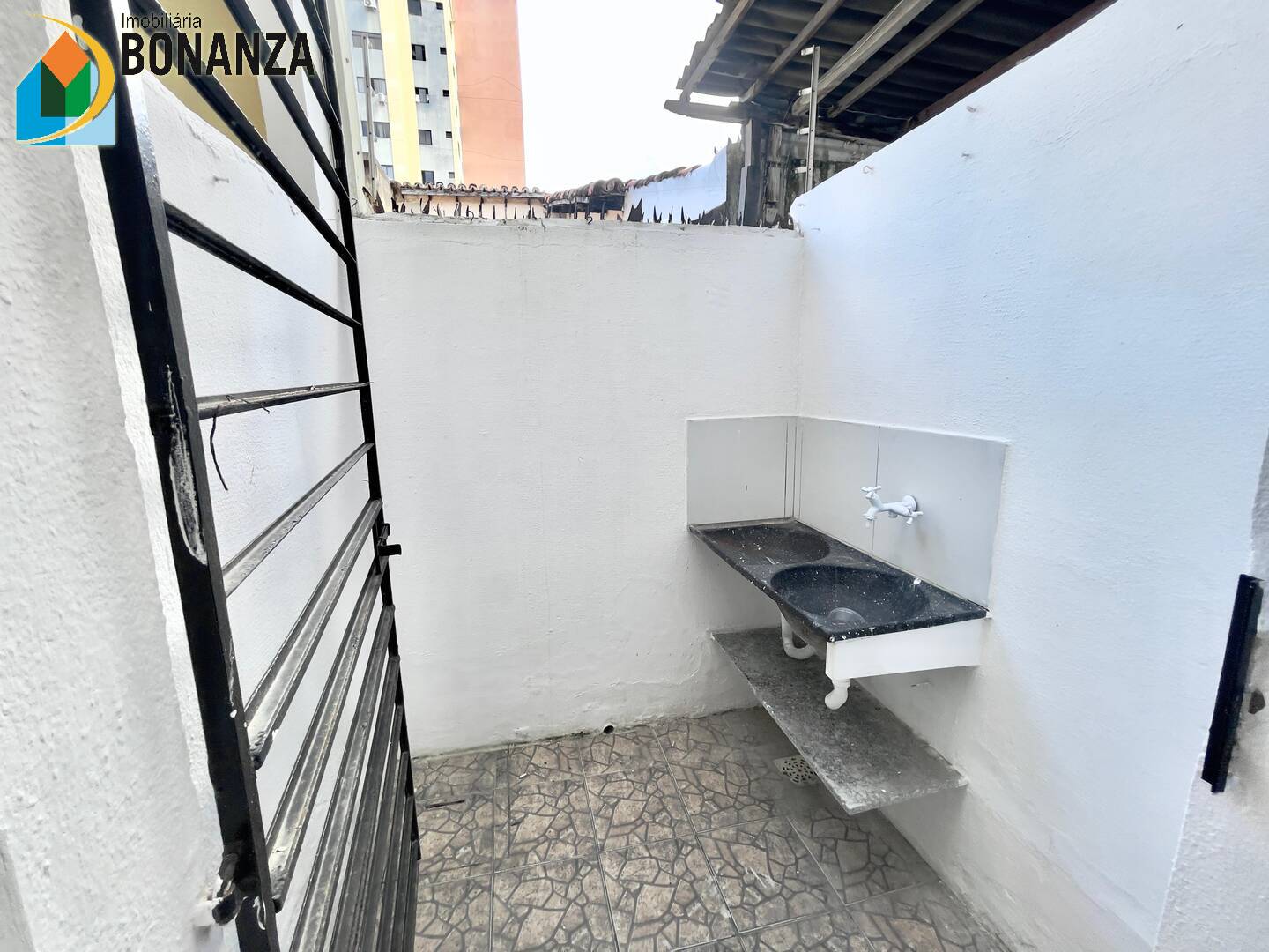 Apartamento para alugar com 1 quarto, 30m² - Foto 7