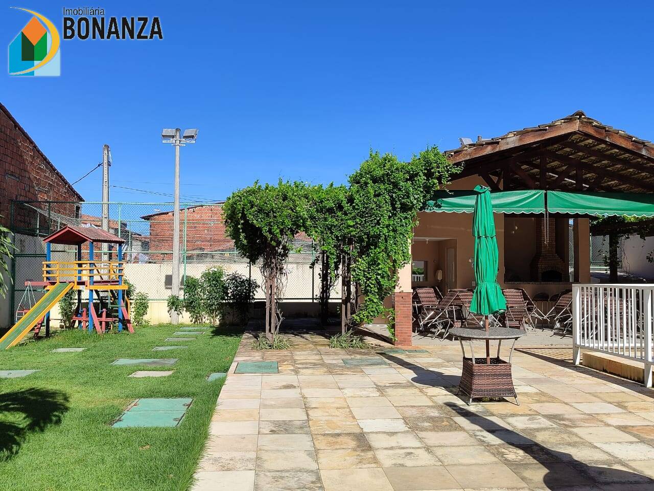 Apartamento para alugar com 2 quartos, 42m² - Foto 11