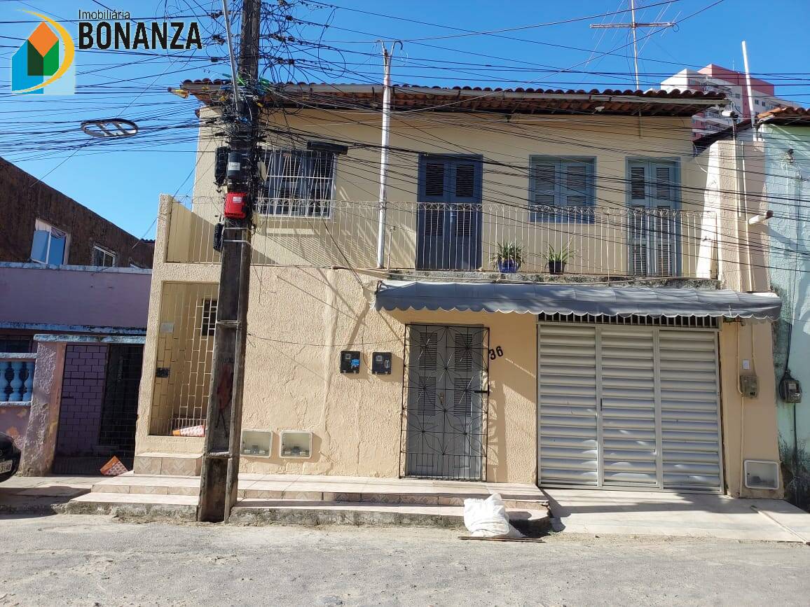 Casa, 2 quartos, 42 m² - Foto 1